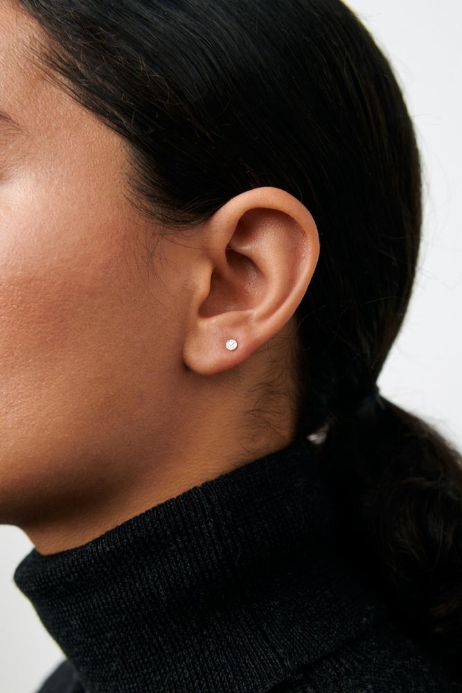 Pernille Corydon - Micro Nature Ohrstecker, vergoldet – Bild 2